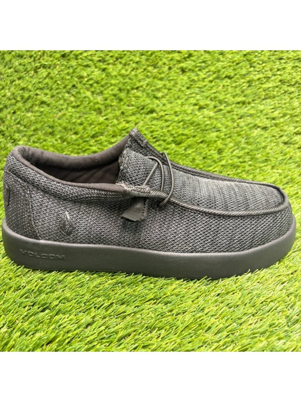 Volcom Chill Womens Size 7.5W Black Gray Composite Toe Safety Work Slip-On Shoes